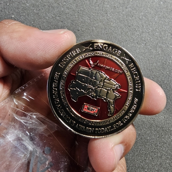 342D Recruiting Squadron Rough Riders Challenge Coin Bronze Red Enamel Token see - Picture 2 of 4